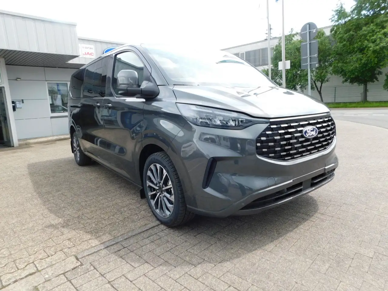 Ford Tourneo