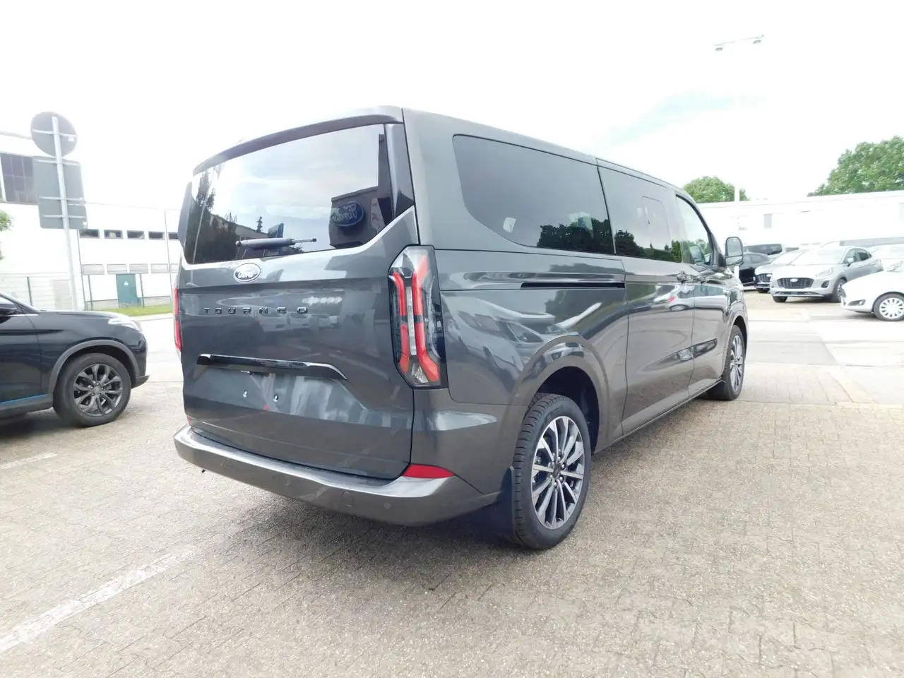 Ford Tourneo 5