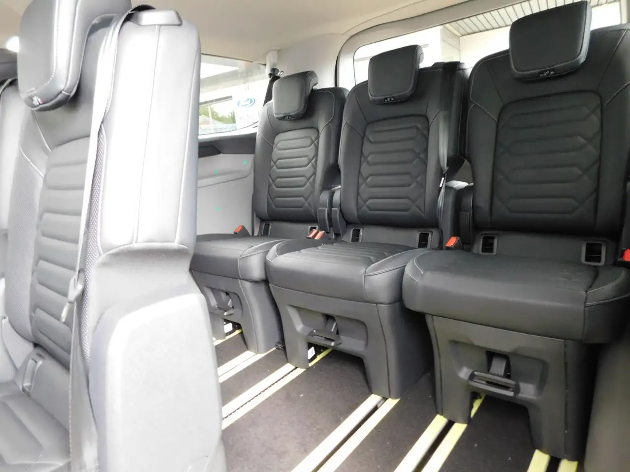 Ford Tourneo 12
