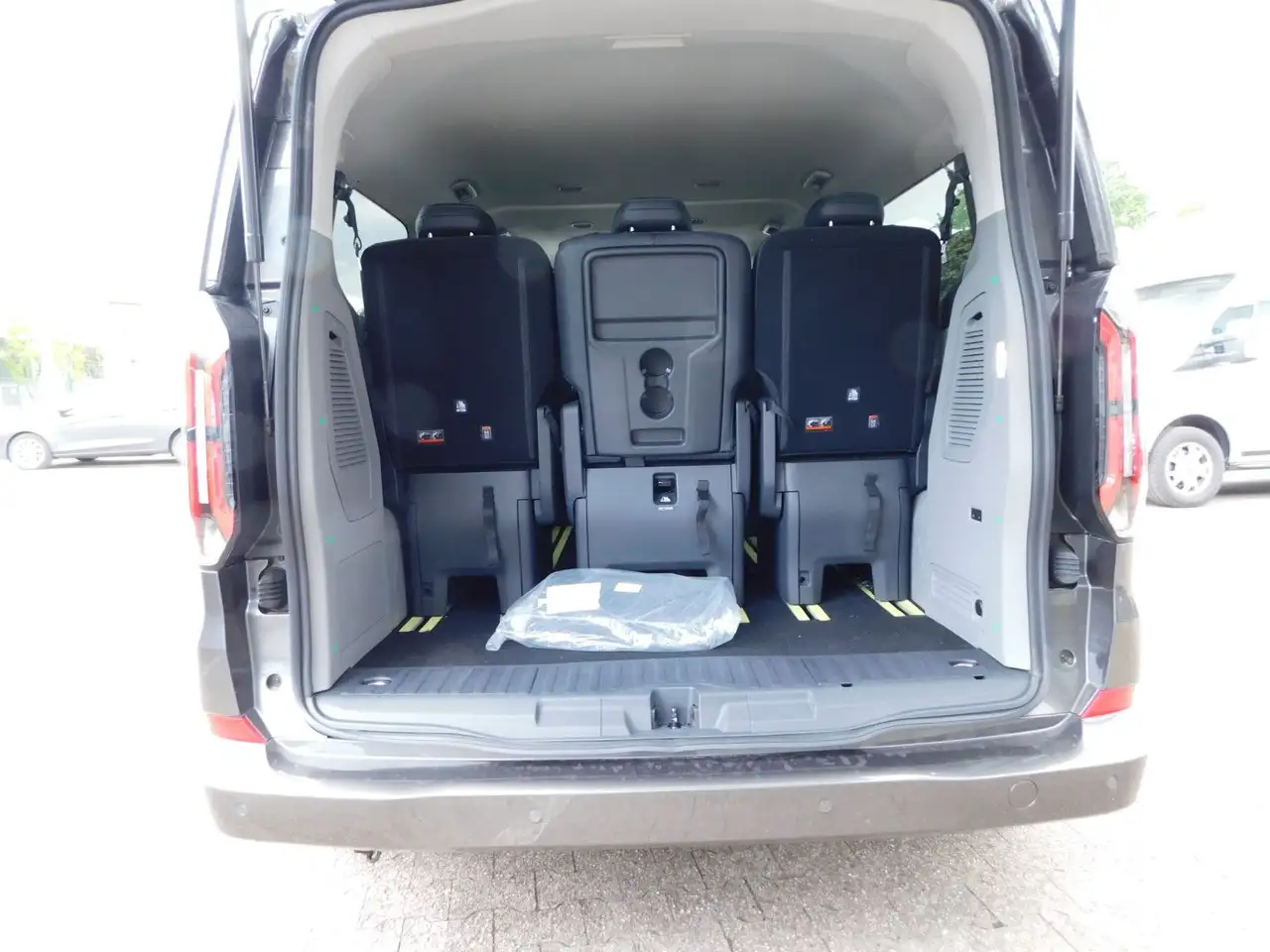 Ford Tourneo 14