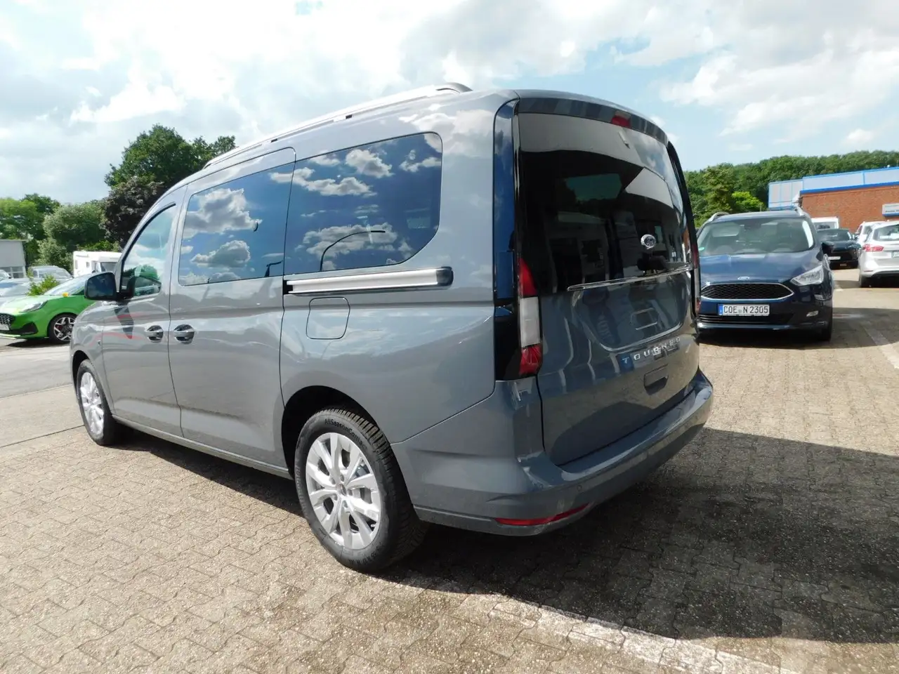 Ford Tourneo 7
