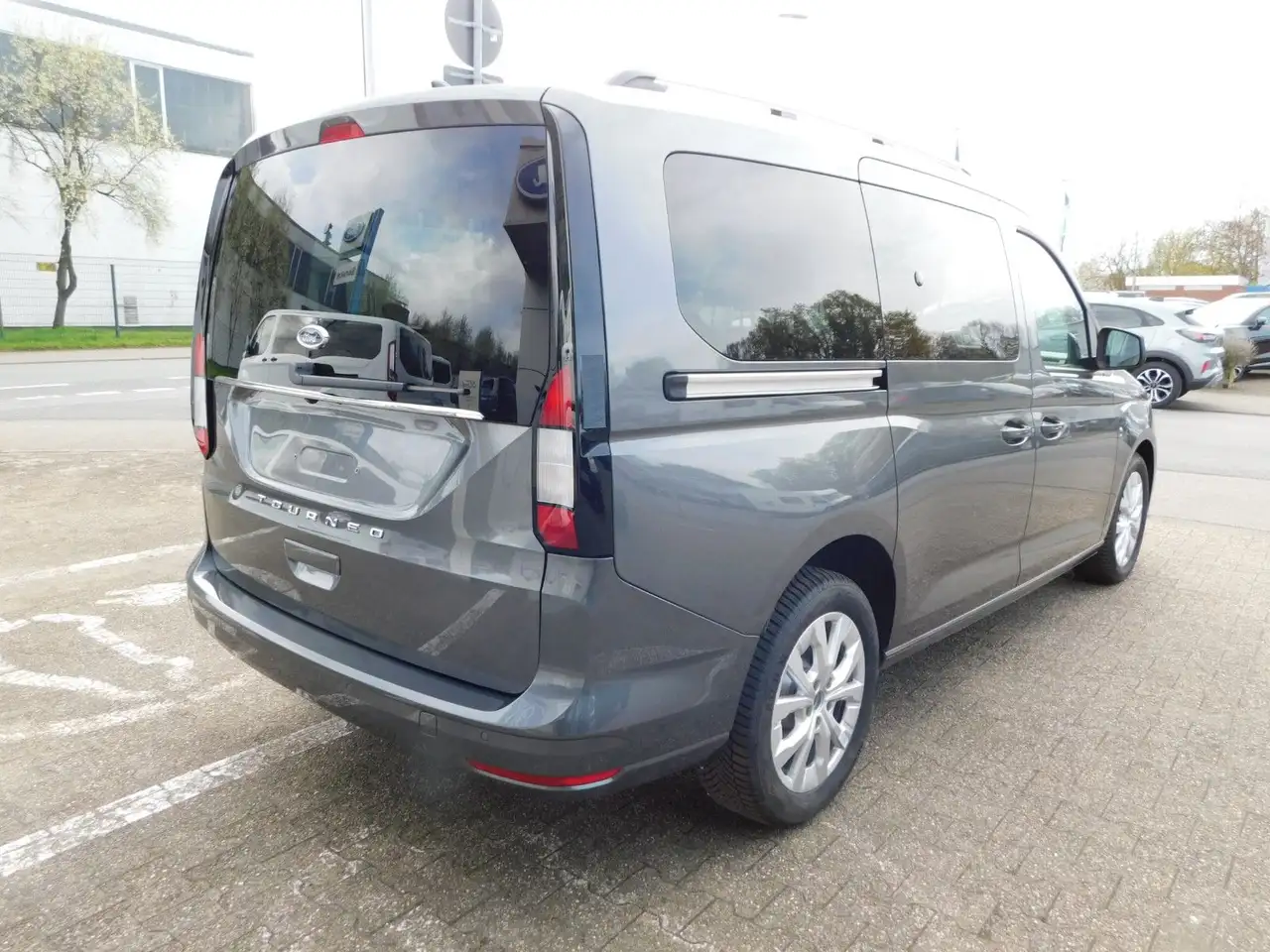 Ford Tourneo 5