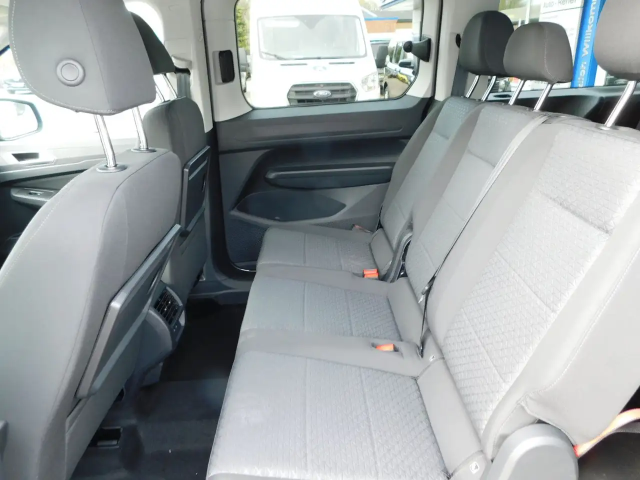 Ford Tourneo 10