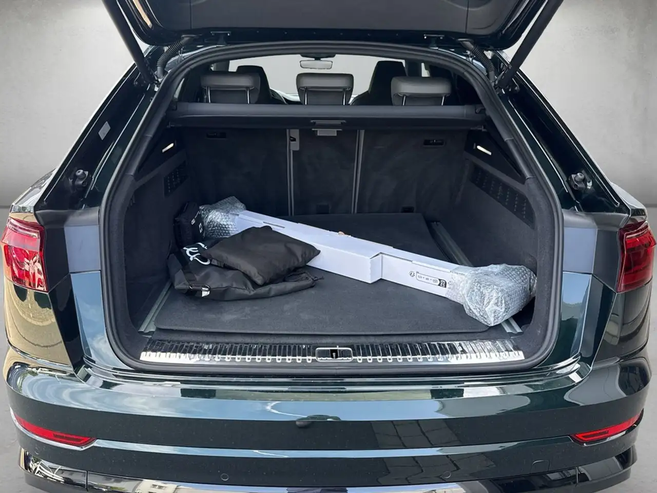 Audi Q8 5