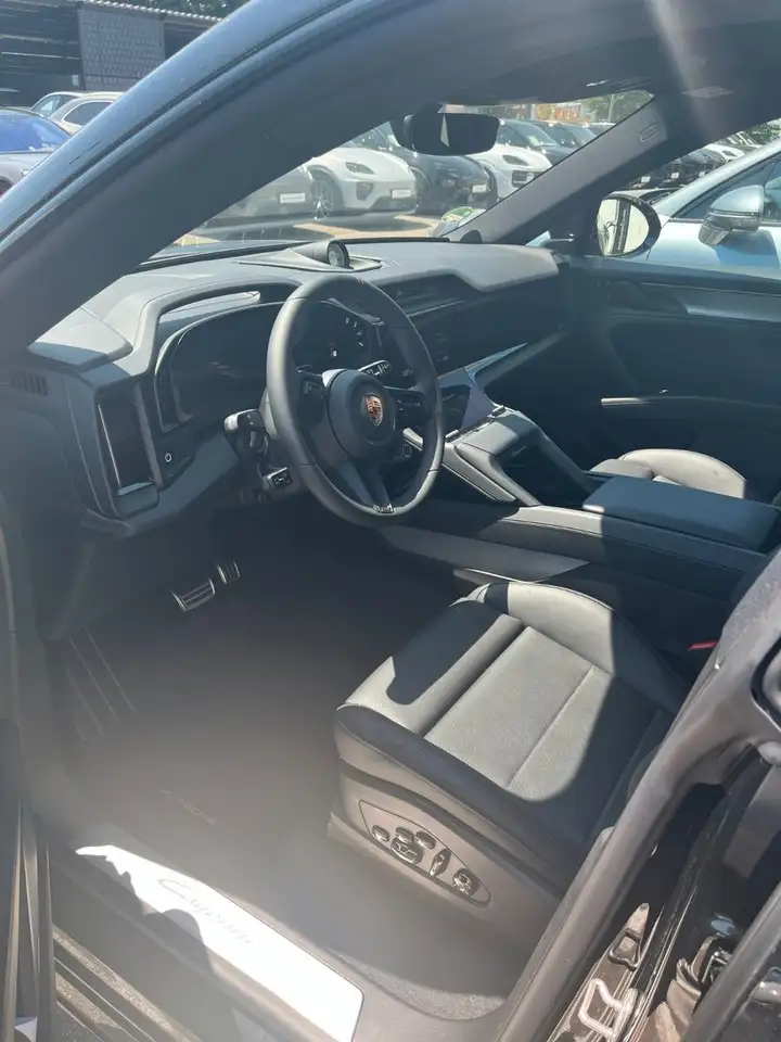 Porsche Cayenne 9