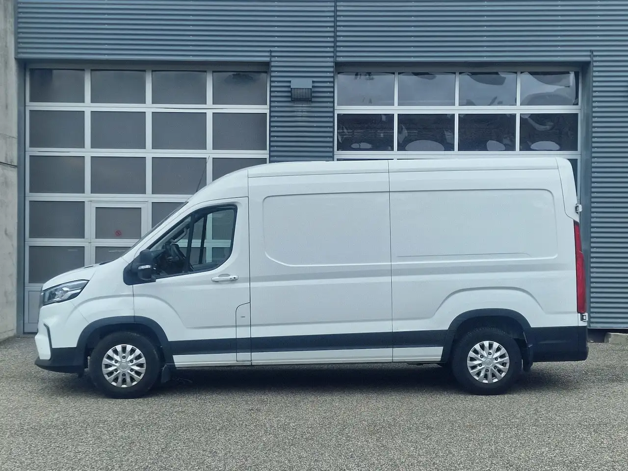 Maxus Deliver 9 2