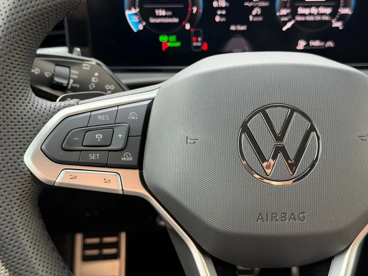 Volkswagen T-Roc 12