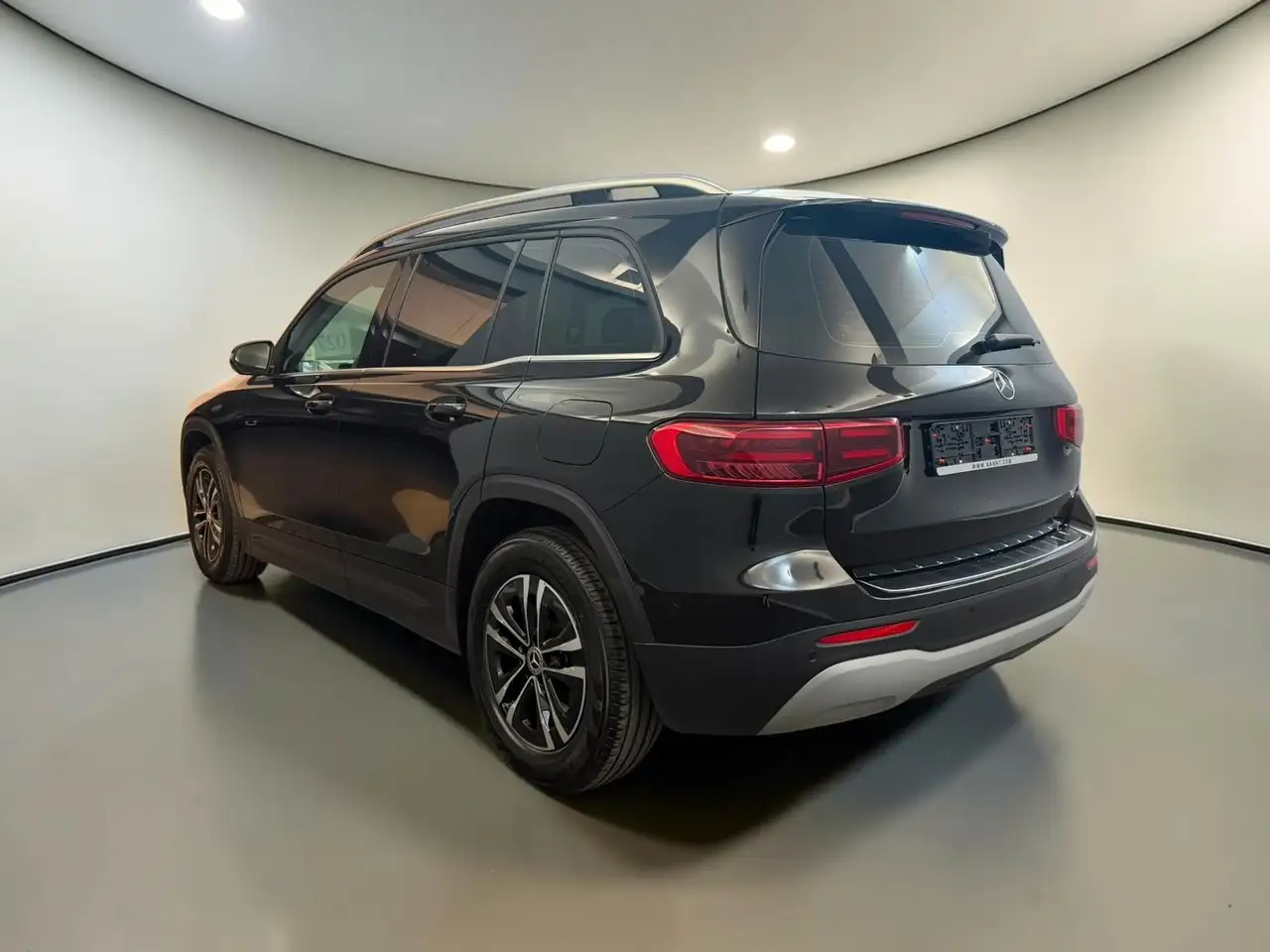 Mercedes-Benz GLB 200 5
