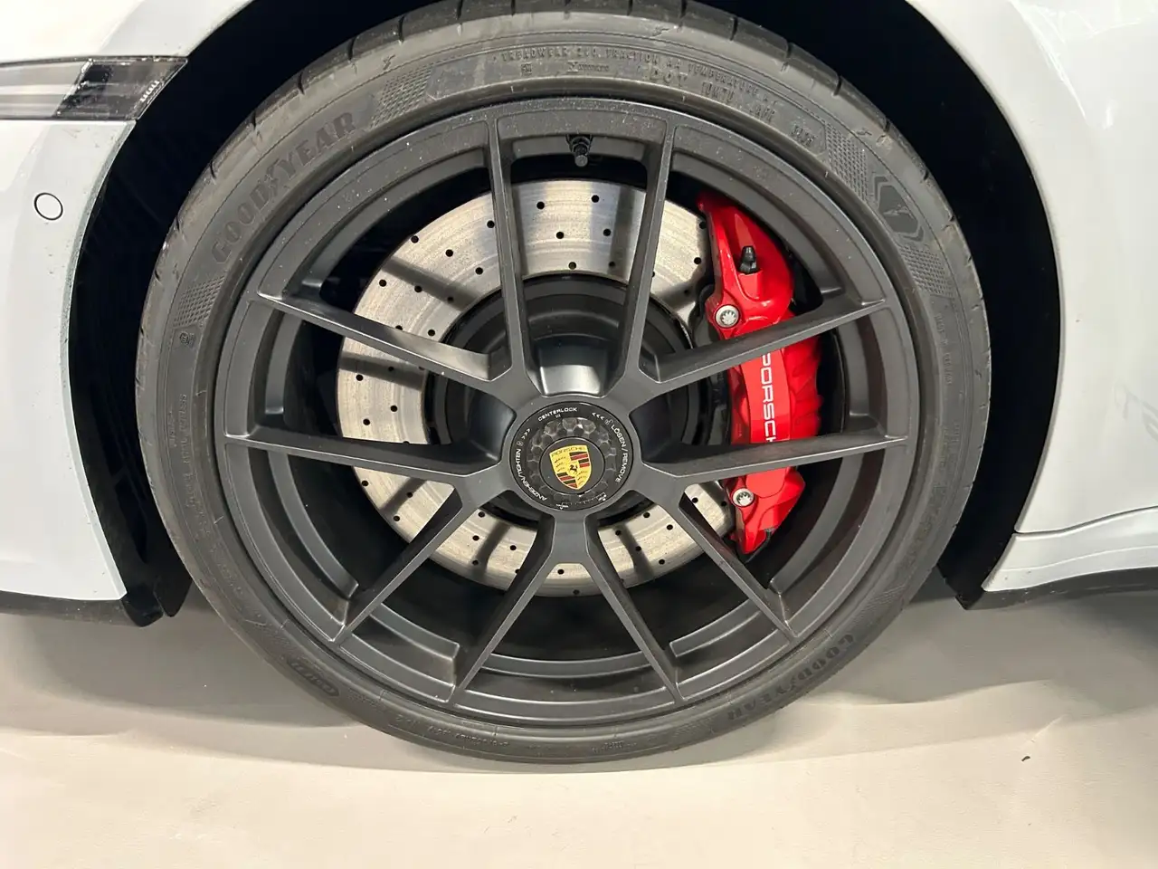 Porsche 992 6