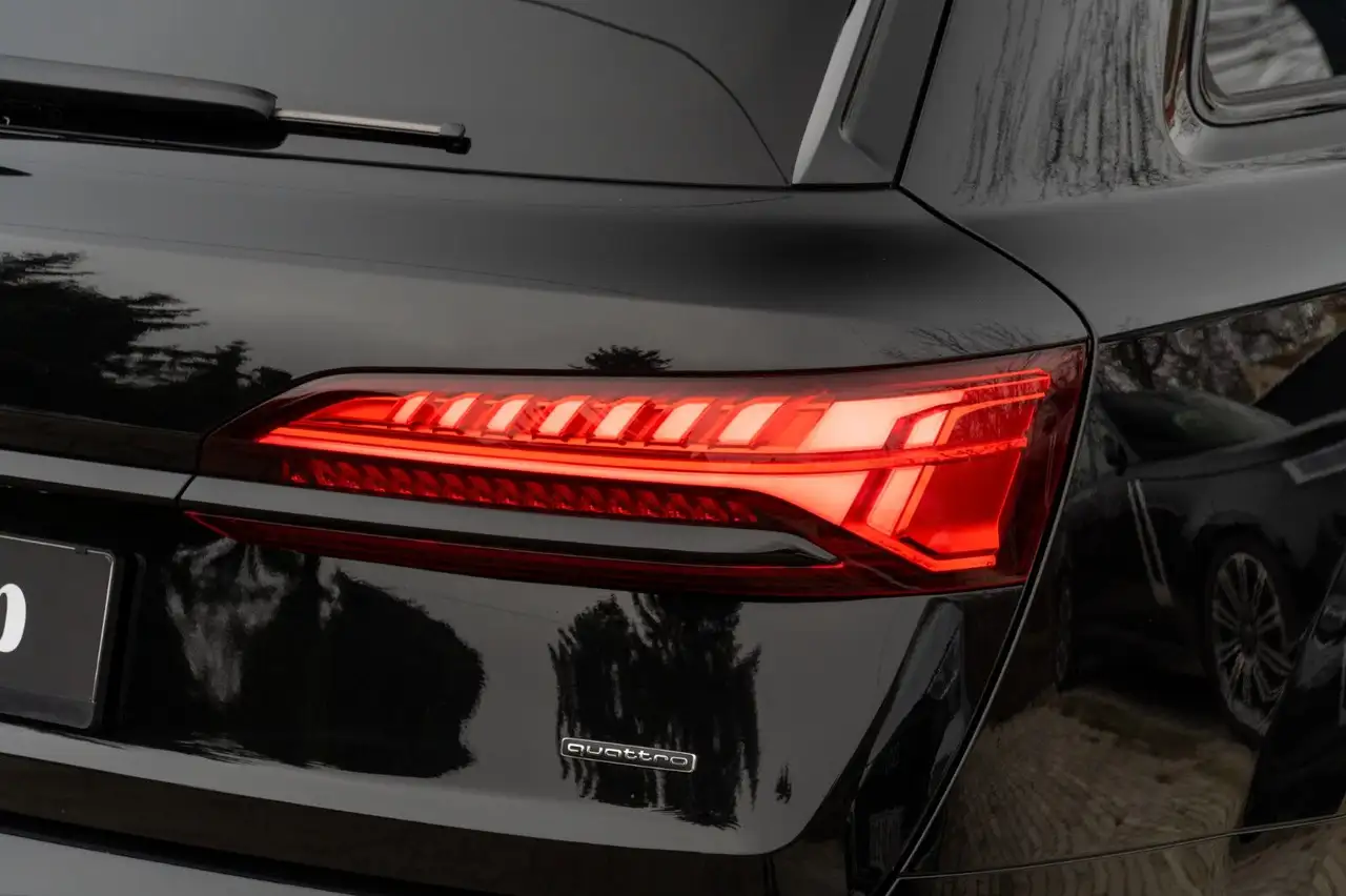 Audi Q7 50 7