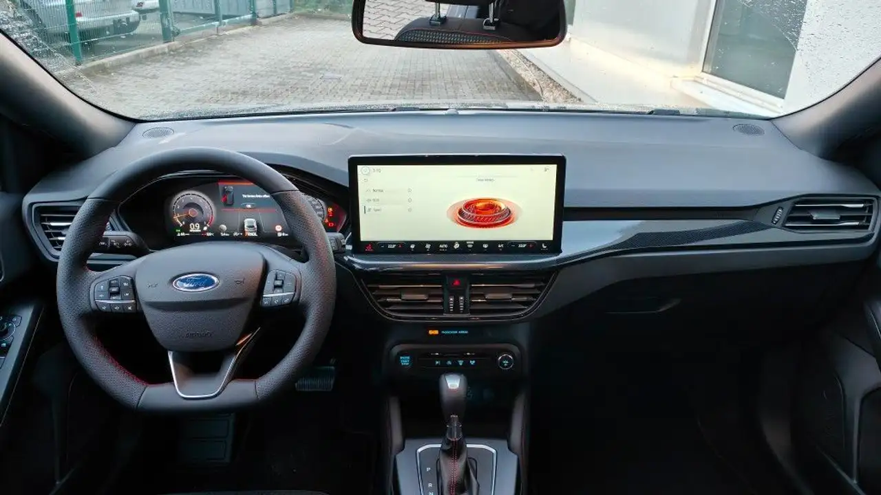 Ford Focus 13