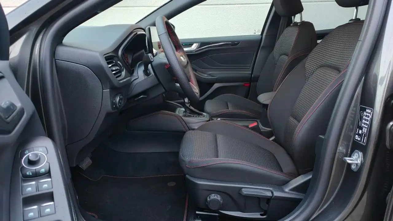 Ford Focus 14