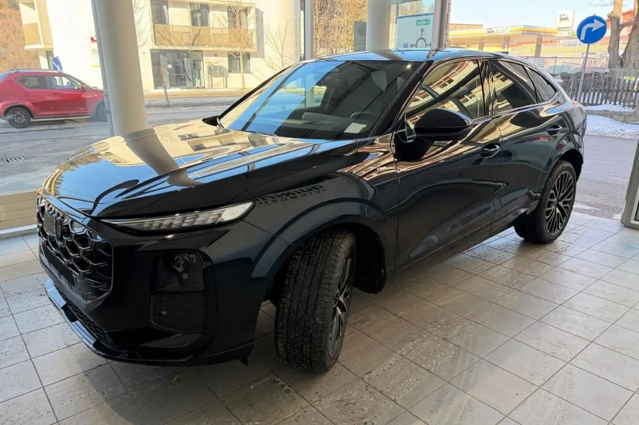 Audi Q3 4