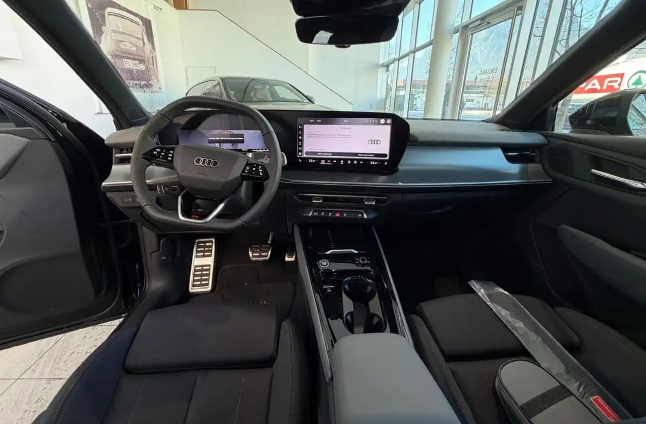 Audi Q3 9