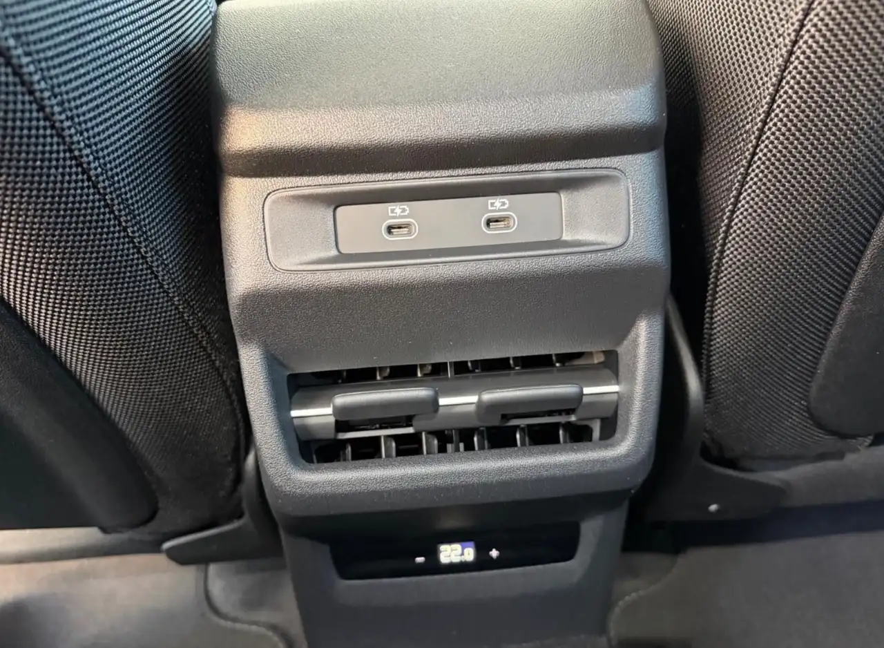 Audi Q3 14