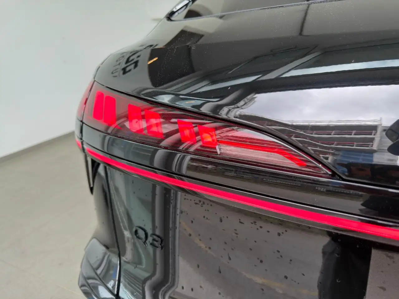 Audi Q3 6