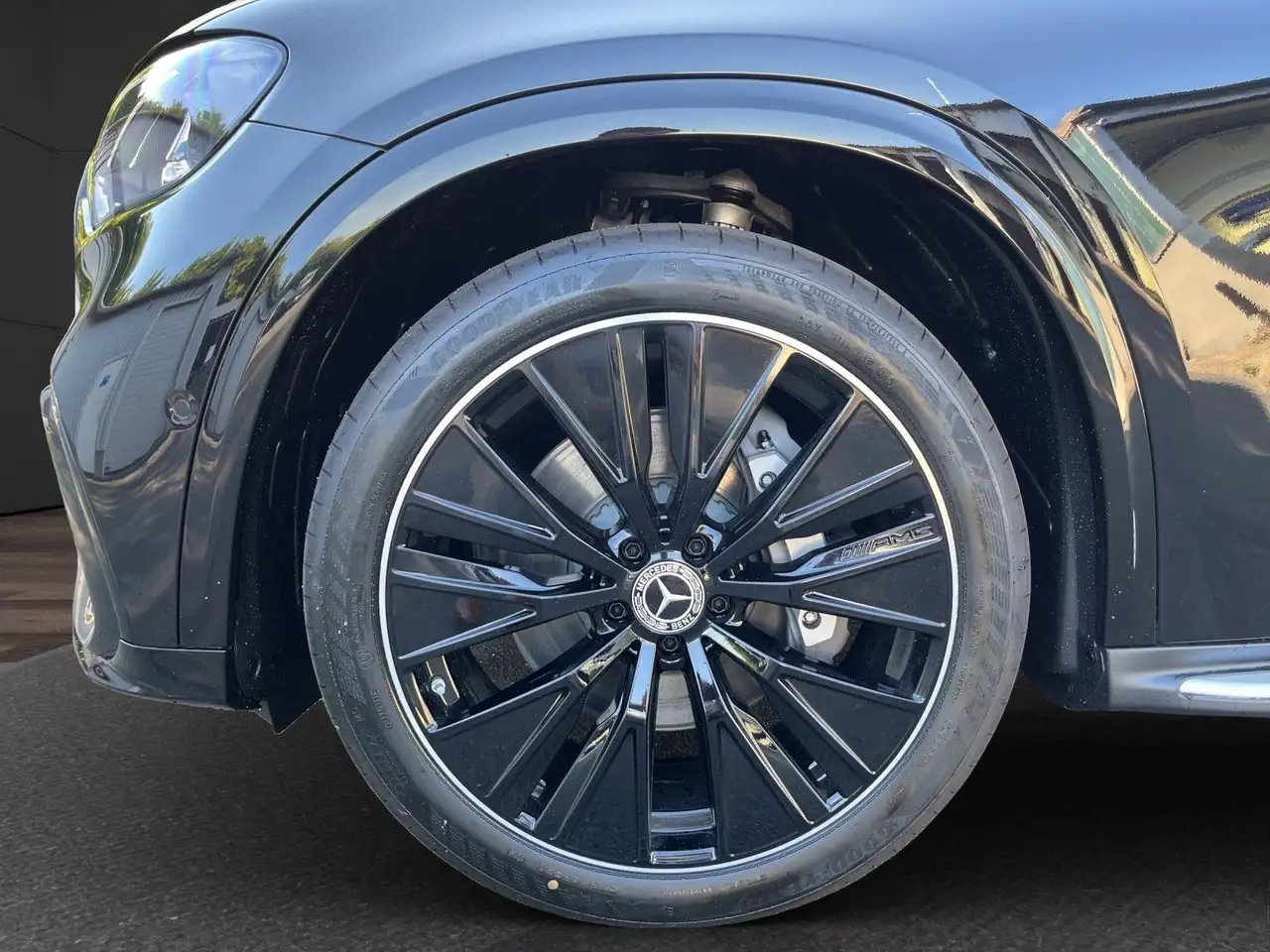 Mercedes-Benz GLC 400 13