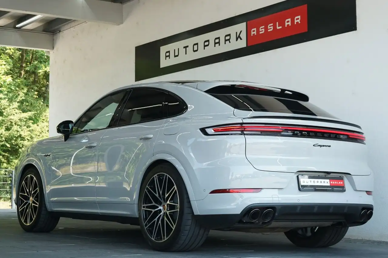 Porsche Cayenne 4