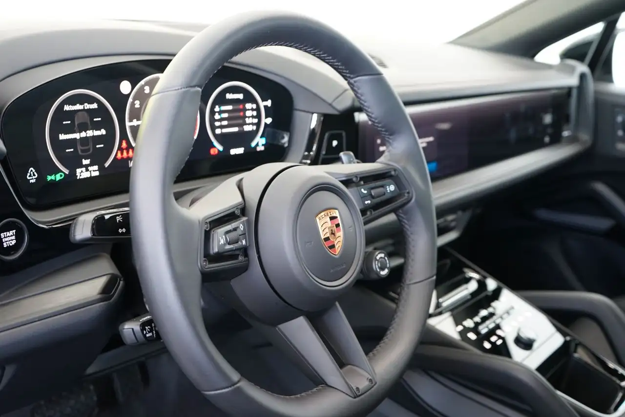 Porsche Cayenne 9