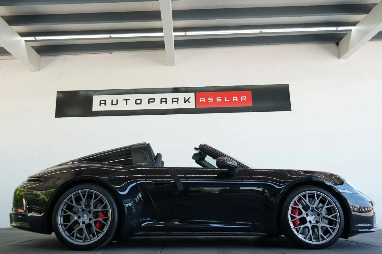 Porsche 992