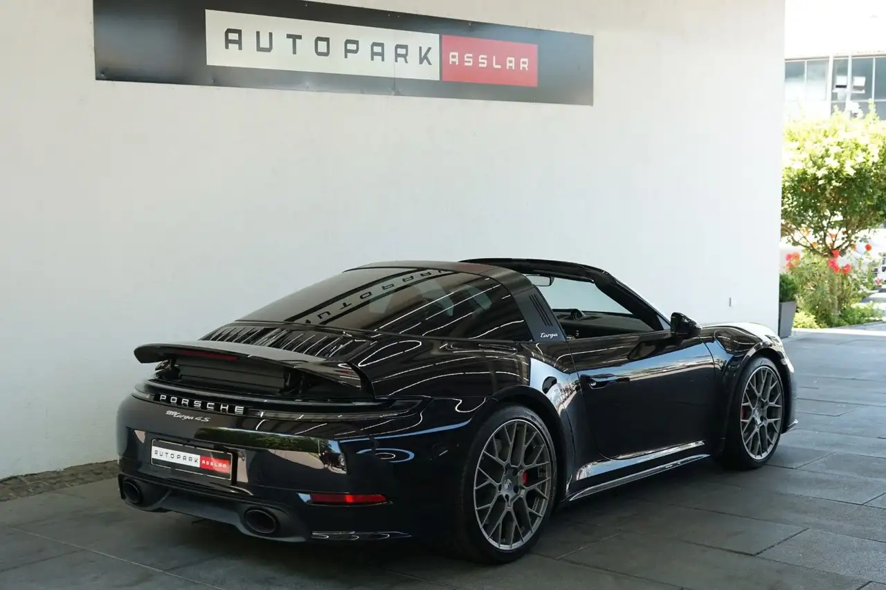 Porsche 992 2