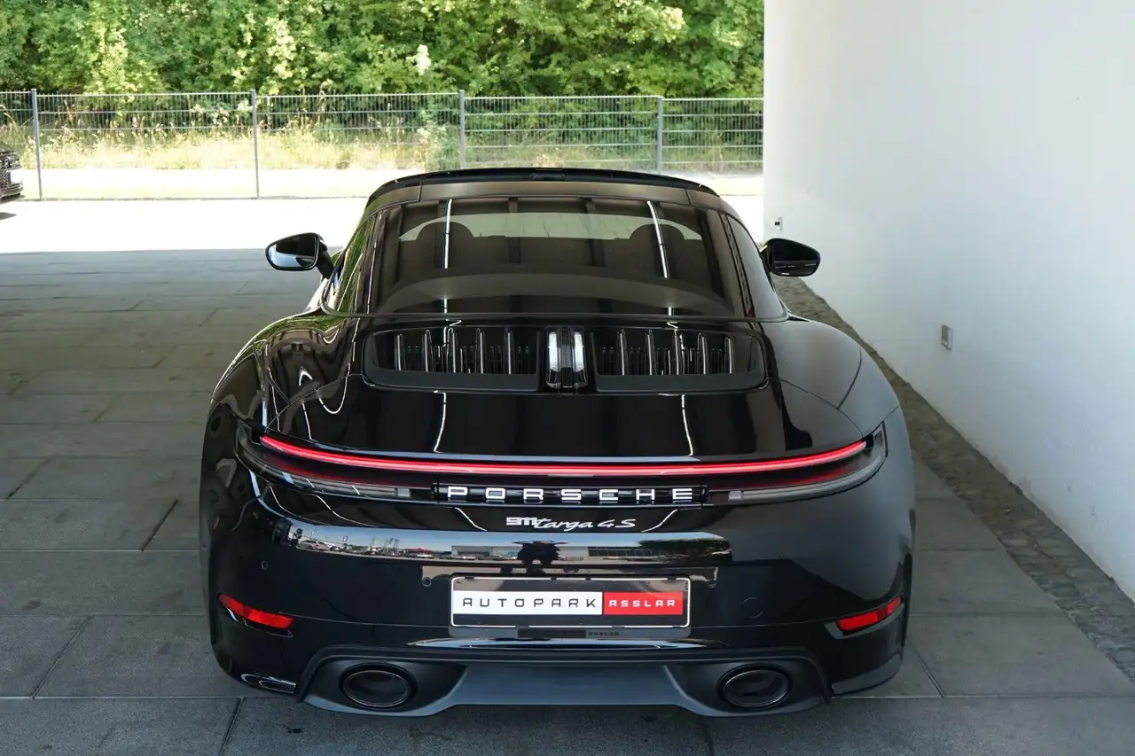 Porsche 992 4