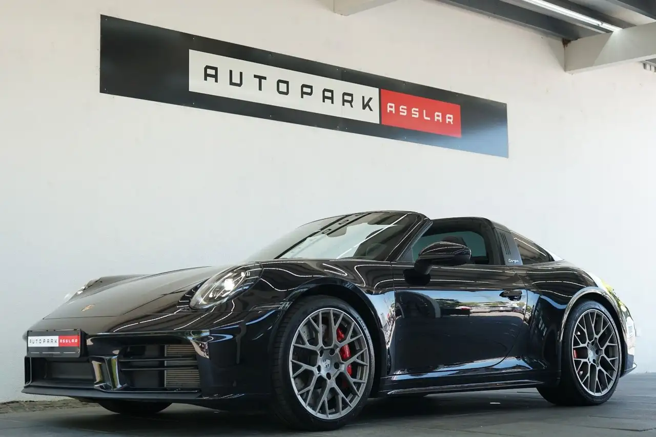 Porsche 992 9
