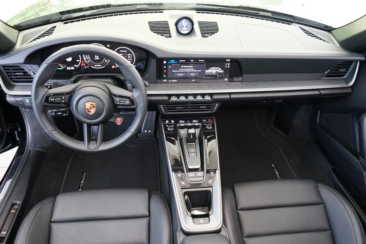 Porsche 992 12