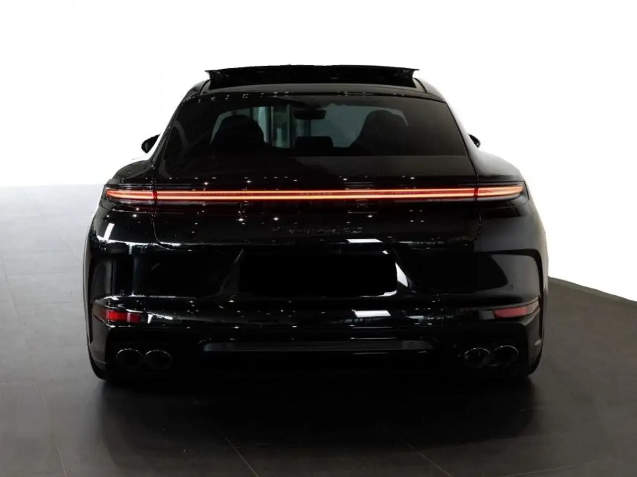 Porsche Panamera 4