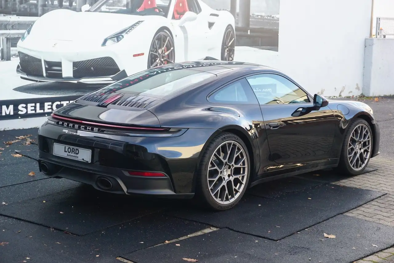 Porsche 992 7