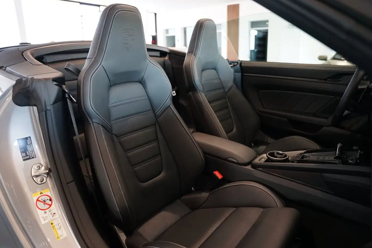 Porsche 992 14