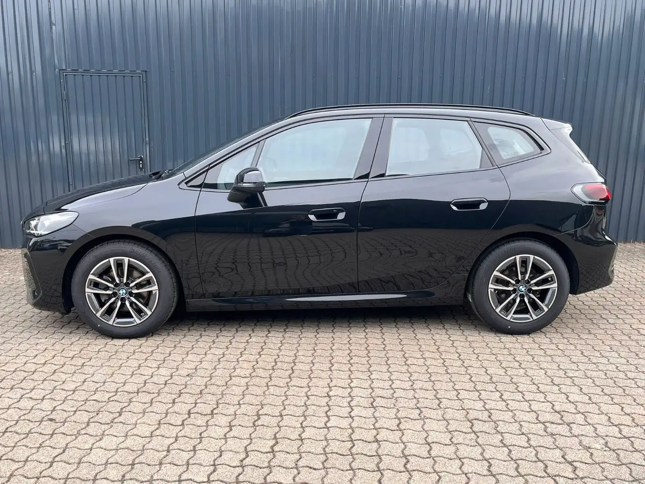 BMW 218 i 6