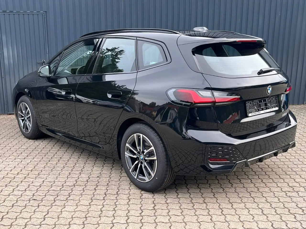 BMW 218 i 7