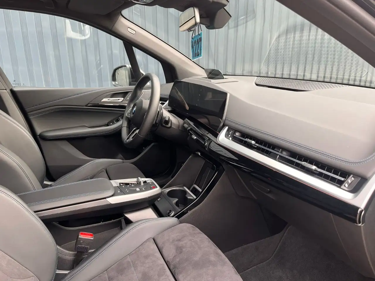 BMW 218 i 11