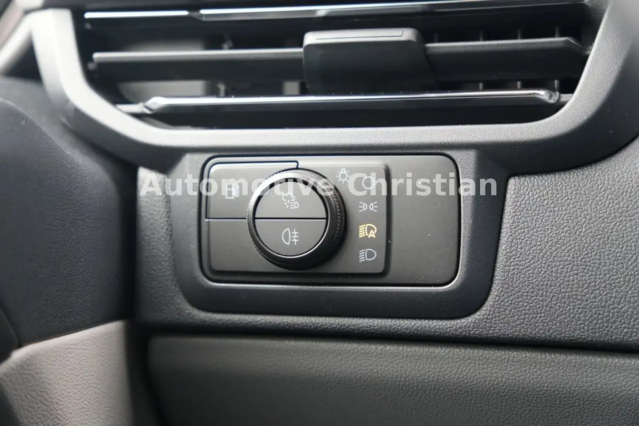 Ford Tourneo 10