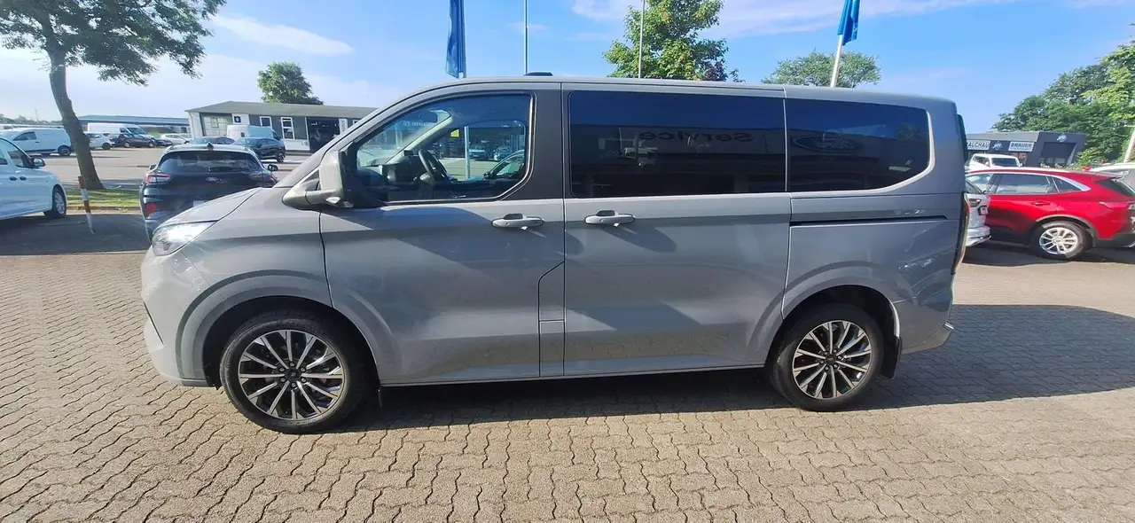Ford Tourneo 2