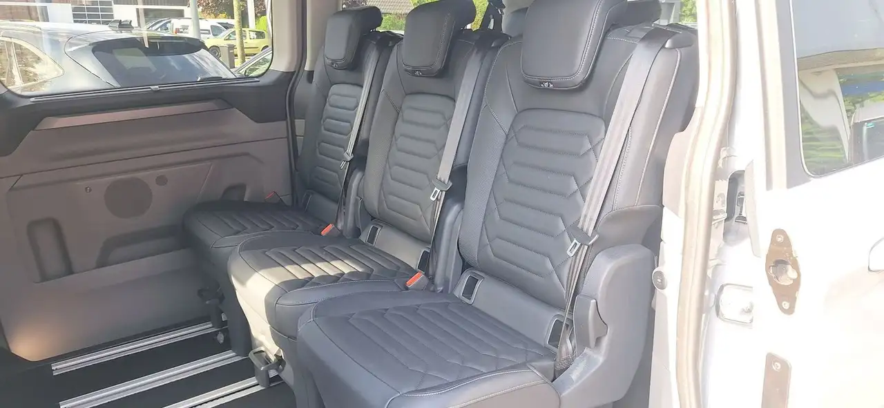 Ford Tourneo 14