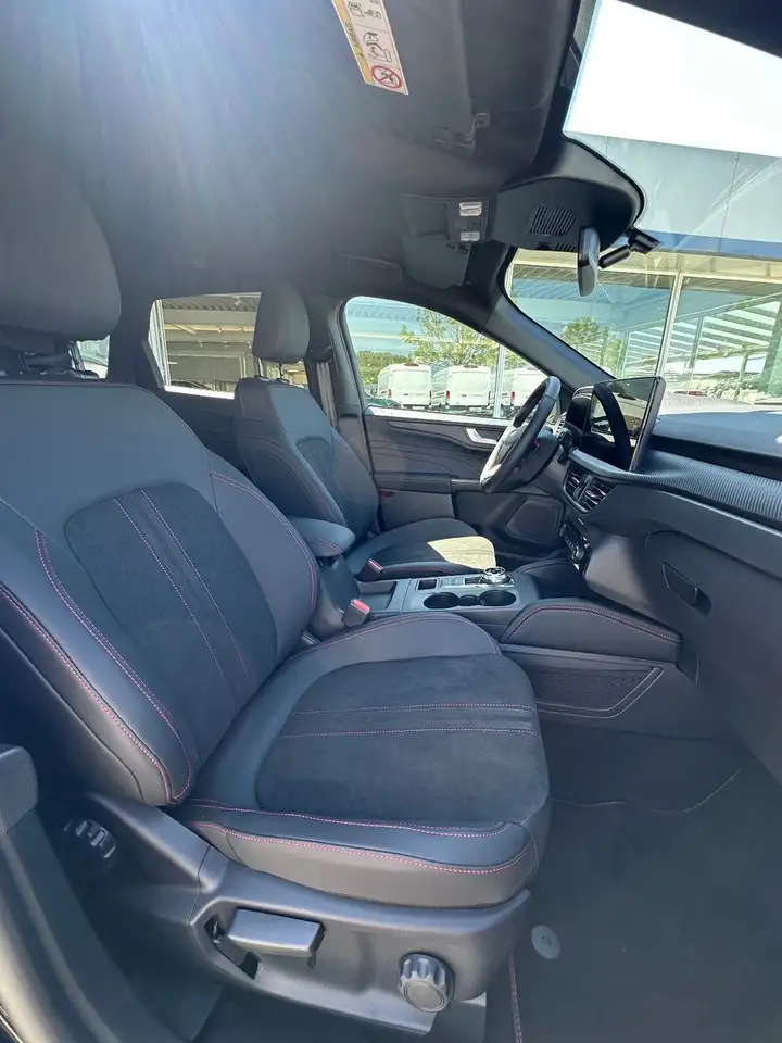 Ford Kuga 10