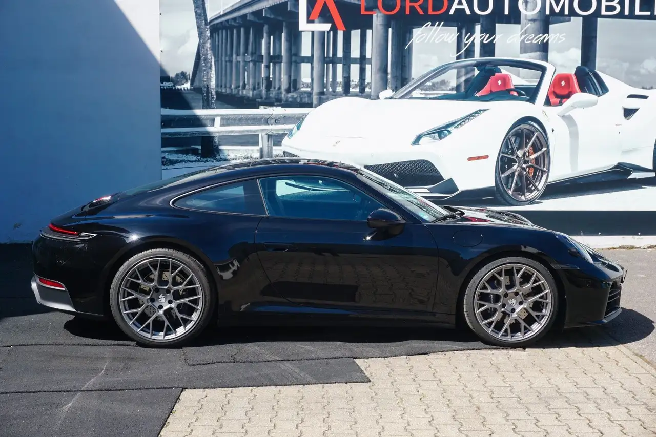 Porsche 992 5