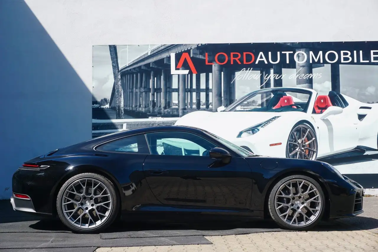 Porsche 992 6