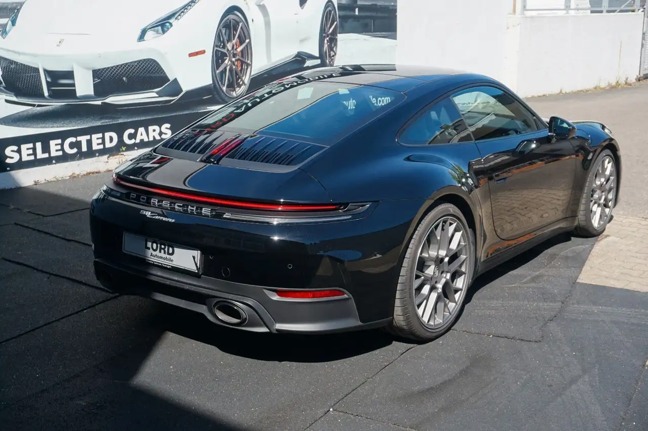 Porsche 992 15