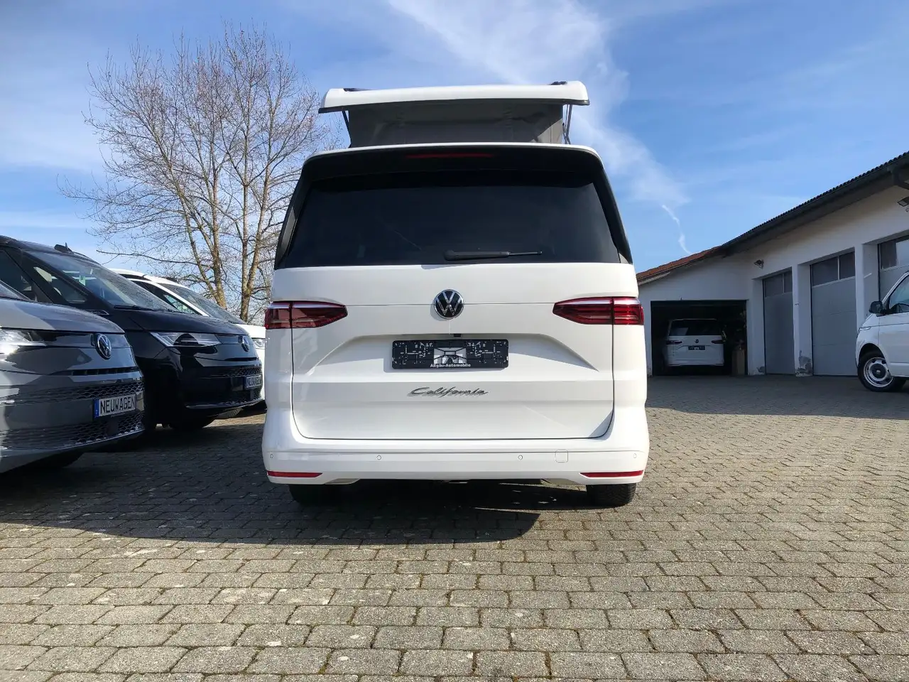 Volkswagen T7 California 3