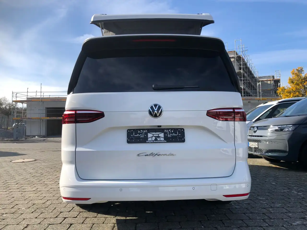 Volkswagen T7 California 4