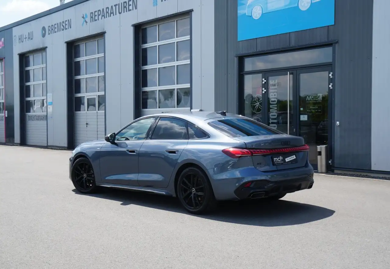 Audi A5 4