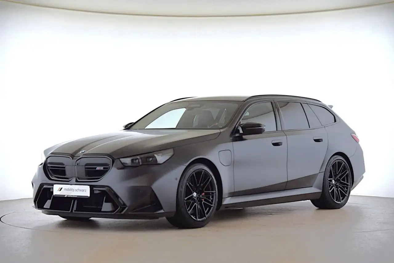 BMW M5 xDrive Touring DriveAssProf Pano StandKlima фото 3