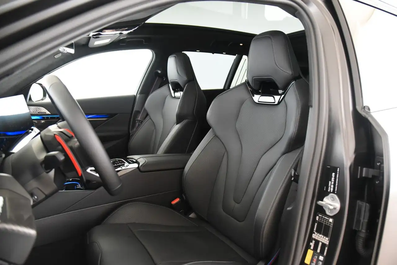 BMW M5 5