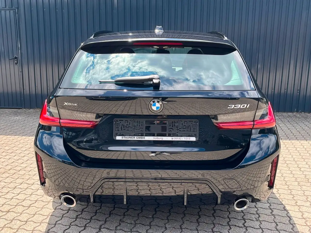 BMW 330 i 7