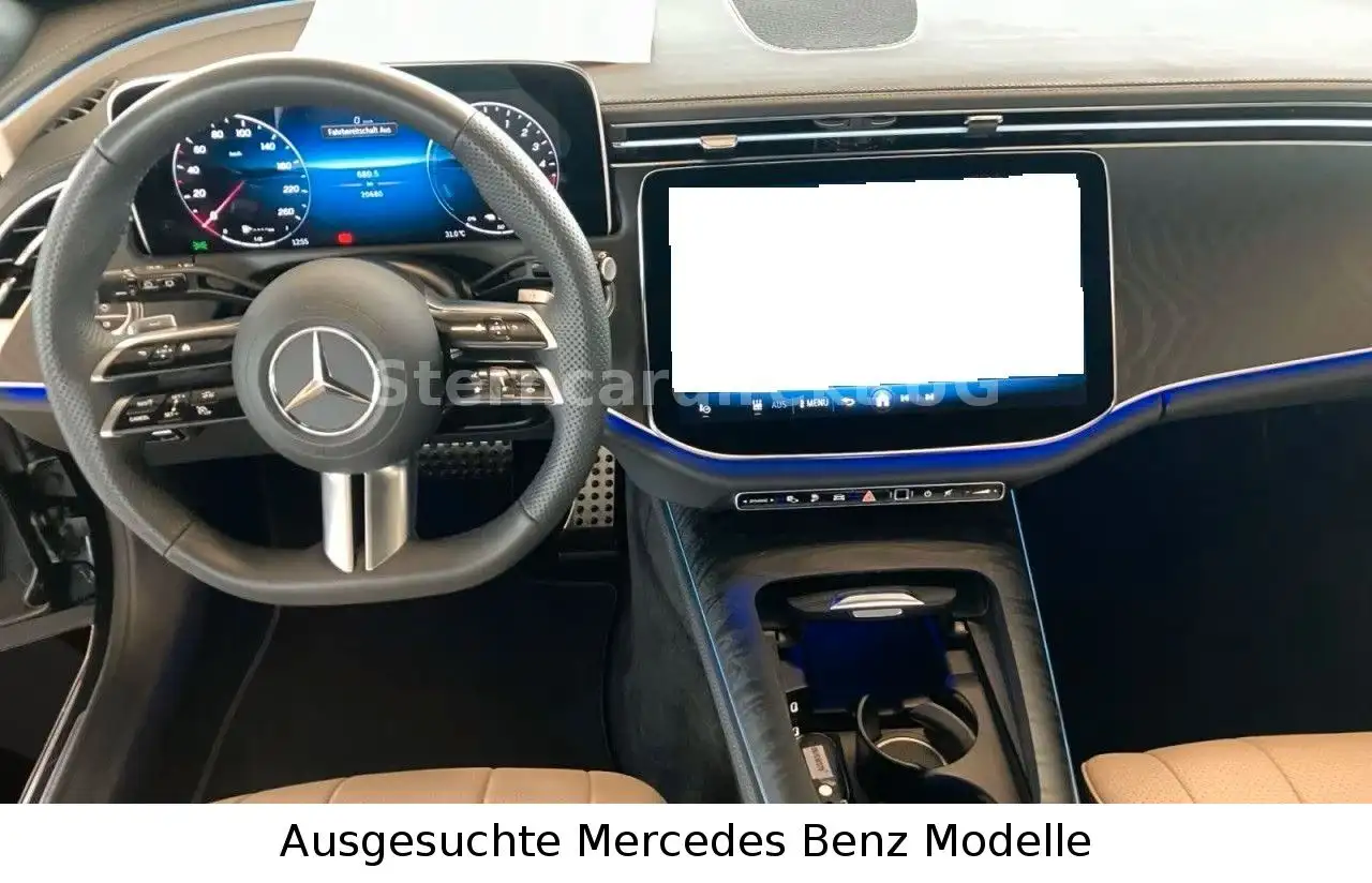 Mercedes-Benz E 300 11