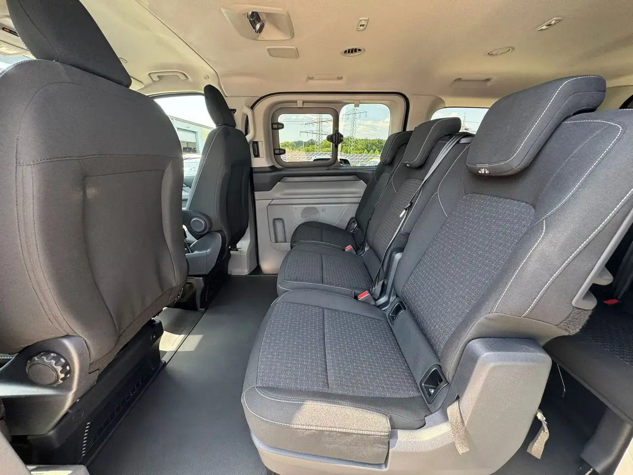 Ford Transit 14