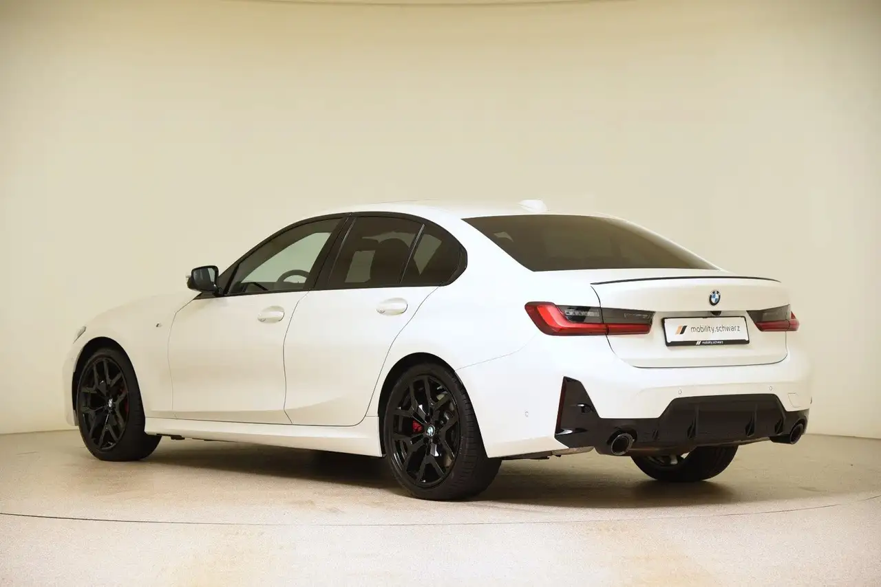 BMW 320 2
